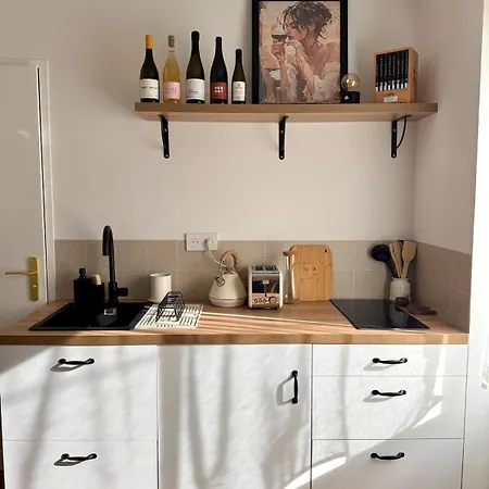 La Folie Blanche